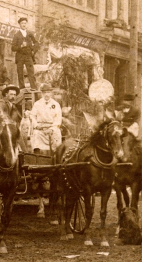 winch (background) 1893